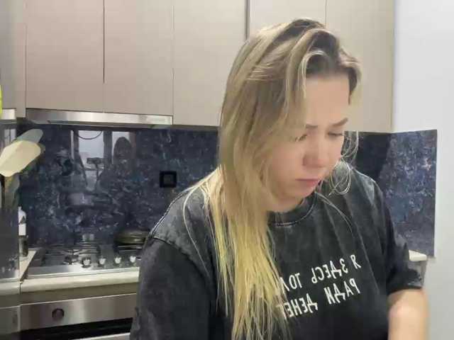 AlyraSun live cam on BongaCams