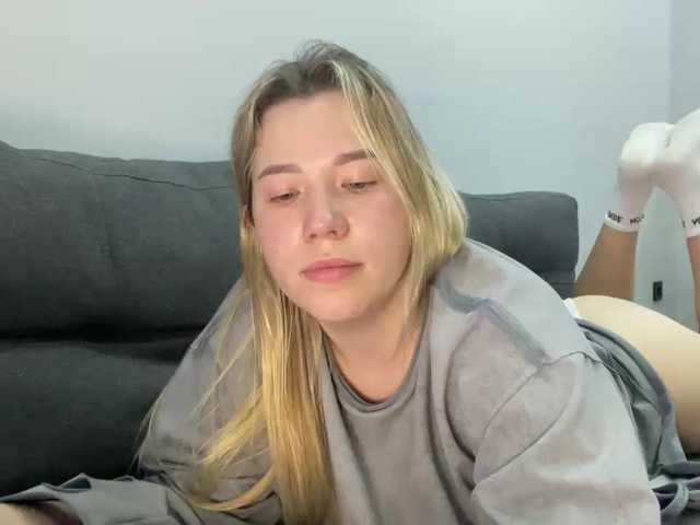 AlyraSun live cam on BongaCams