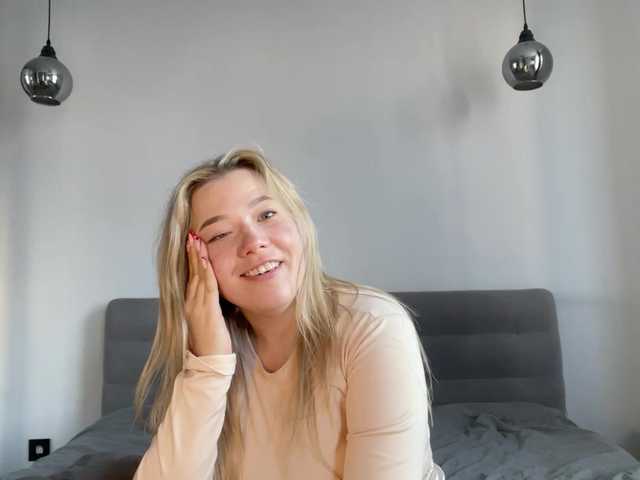 AlyraSun live cam on BongaCams