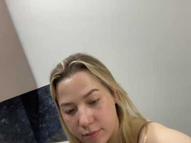 AlyraSun live cam on BongaCams