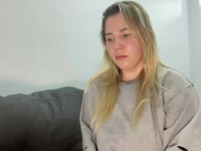 AlyraSun live cam on BongaCams