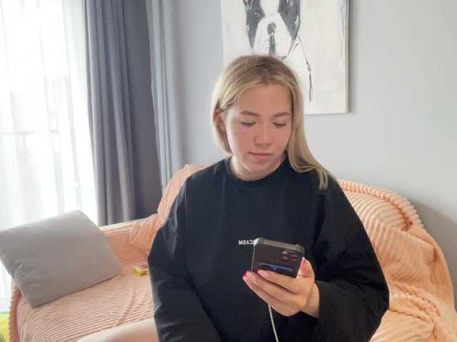 AlyraSun live cam on BongaCams
