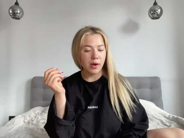 AlyraSun live cam on BongaCams