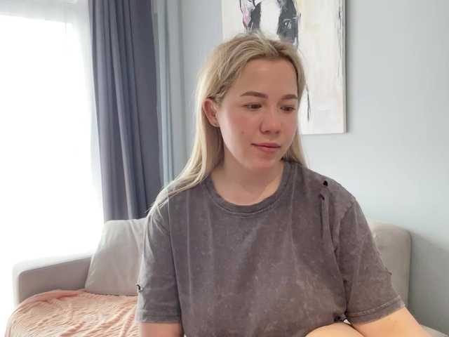 AlyraSun live cam on BongaCams