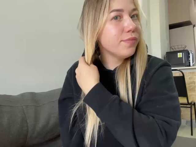 AlyraSun live cam on BongaCams