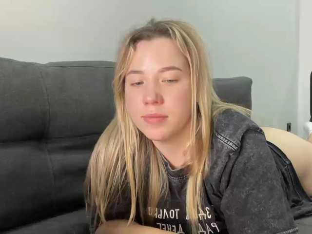 AlyraSun live cam on BongaCams
