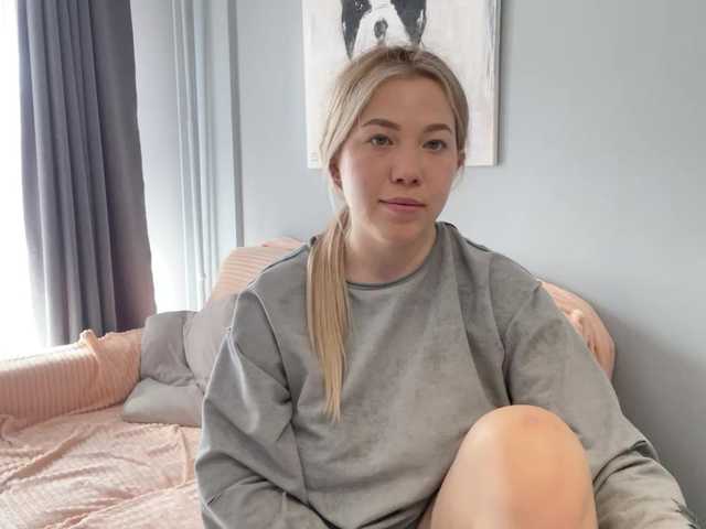 AlyraSun live cam on BongaCams