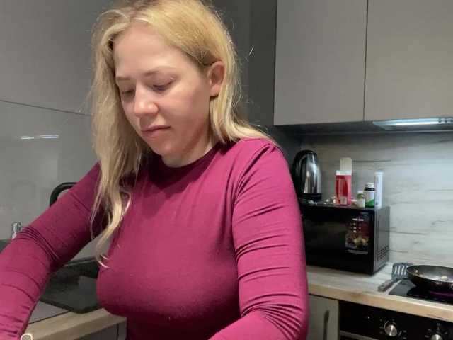AlyraSun live webcam show