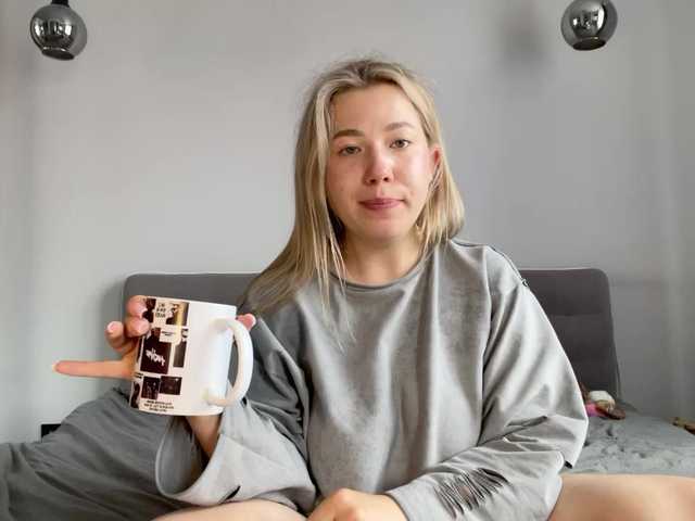 AlyraSun live webcam show