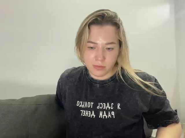 AlyraSun live cam on BongaCams