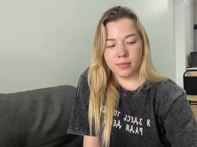 AlyraSun live cam on BongaCams