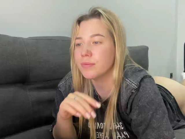 AlyraSun live cam on BongaCams