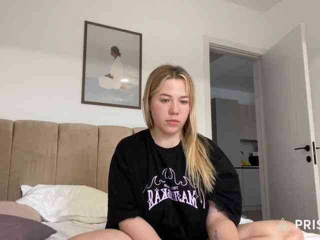 AlyraSun webcam