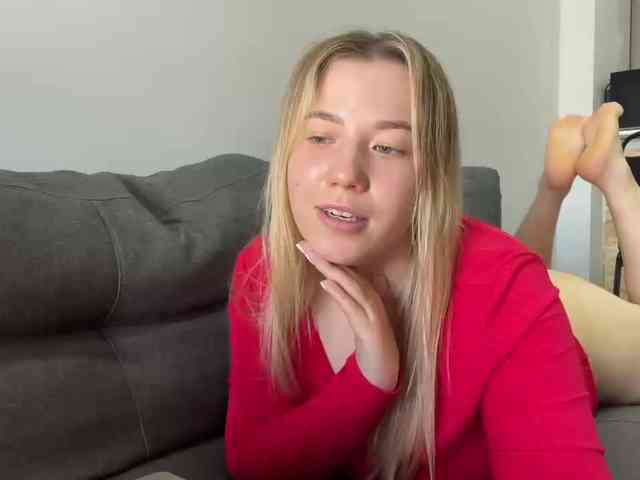 AlyraSun webcam
