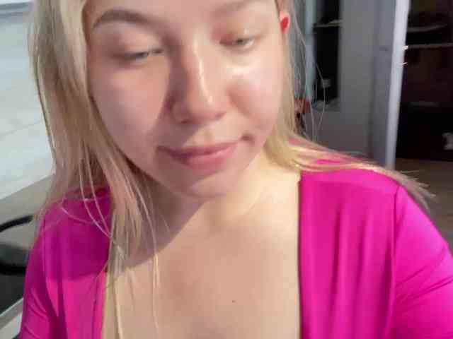 AlyraSun webcam