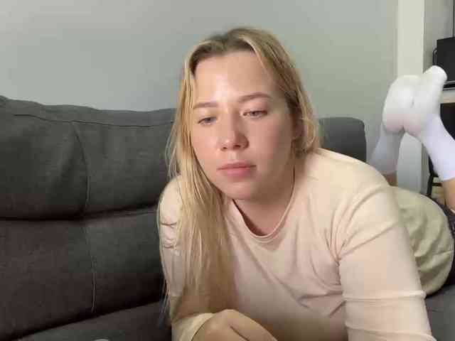 AlyraSun webcam