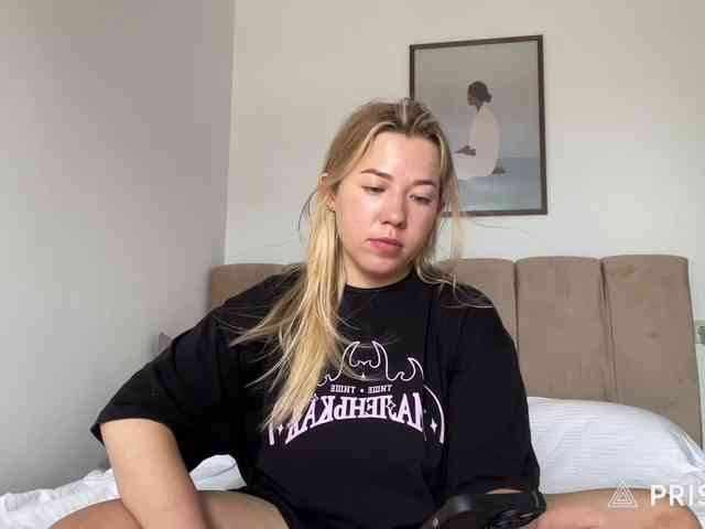 AlyraSun webcam