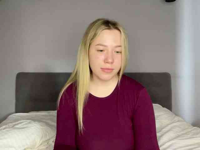 AlyraSun webcam