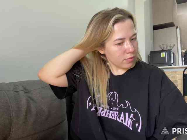 AlyraSun webcam