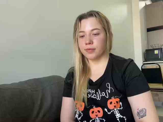 AlyraSun webcam