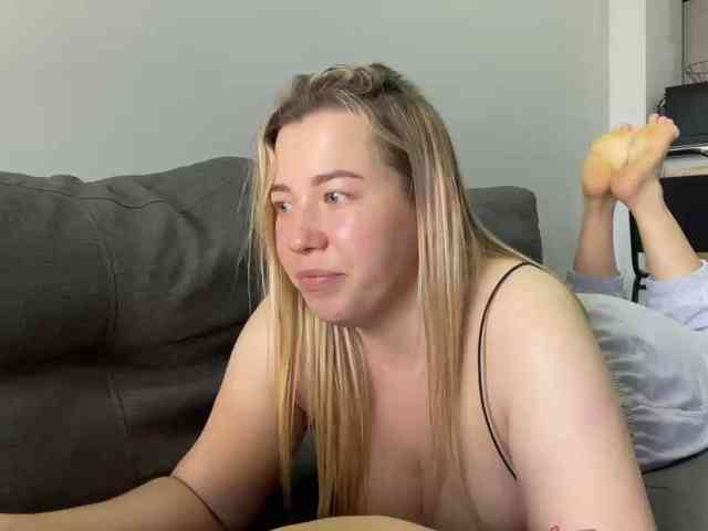 AlyraSun webcam