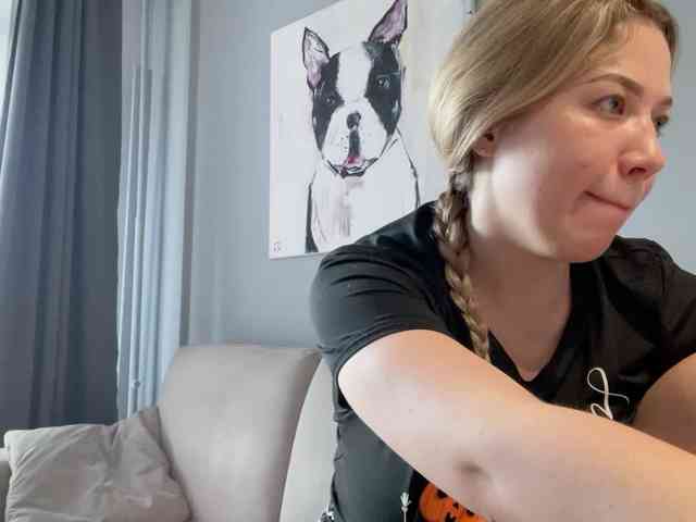 AlyraSun webcam