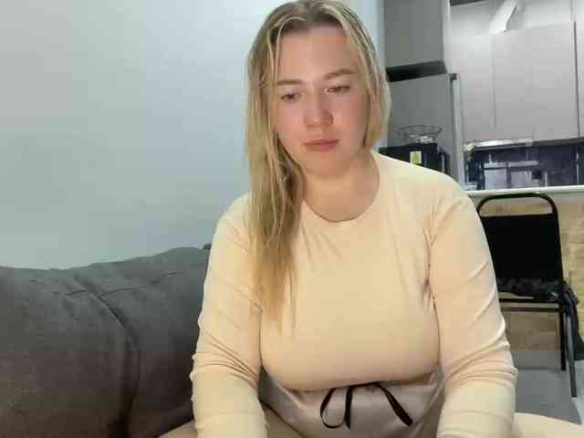 AlyraSun webcam