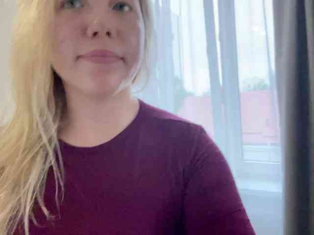 AlyraSun webcam