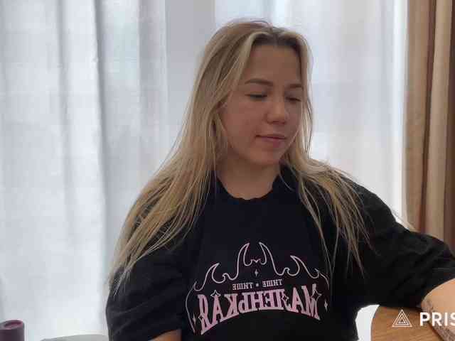 AlyraSun webcam