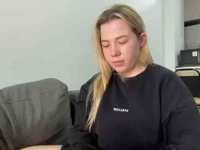 AlyraSun webcam
