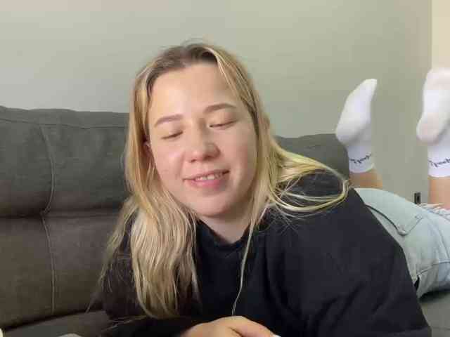 AlyraSun webcam