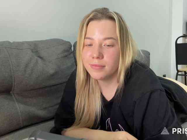 AlyraSun webcam