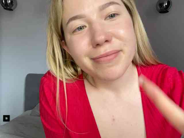 AlyraSun webcam