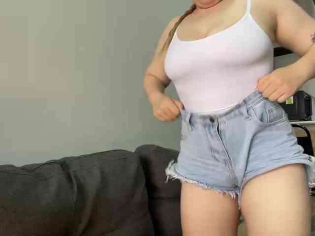AlyraSun webcam