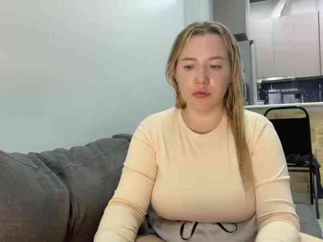 AlyraSun webcam