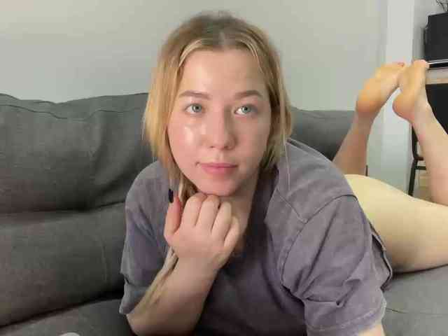 AlyraSun webcam
