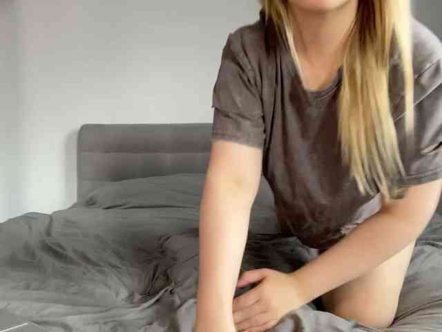 AlyraSun webcam
