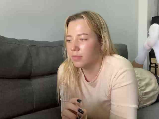 AlyraSun webcam