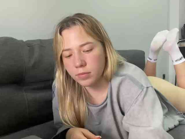 AlyraSun webcam