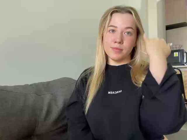 AlyraSun webcam