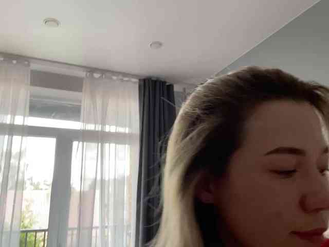 AlyraSun webcam