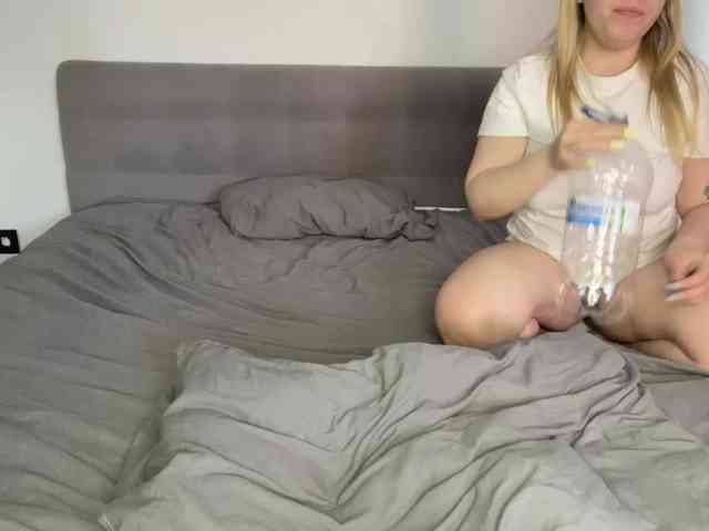 AlyraSun webcam