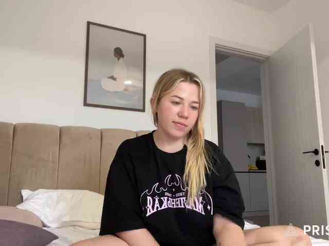 AlyraSun webcam