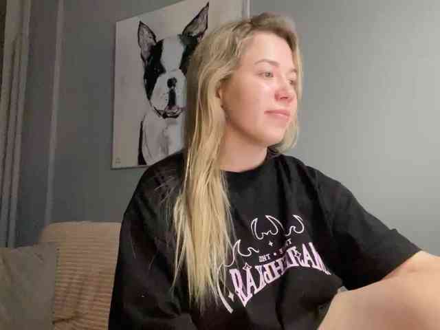 AlyraSun webcam