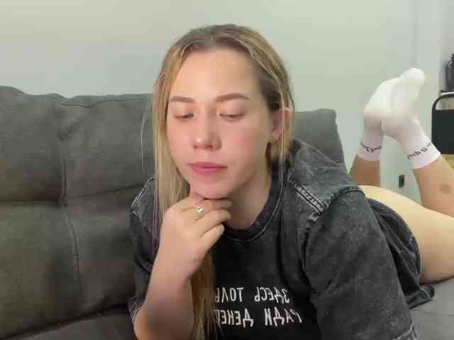 AlyraSun webcam