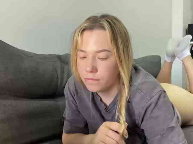 AlyraSun webcam