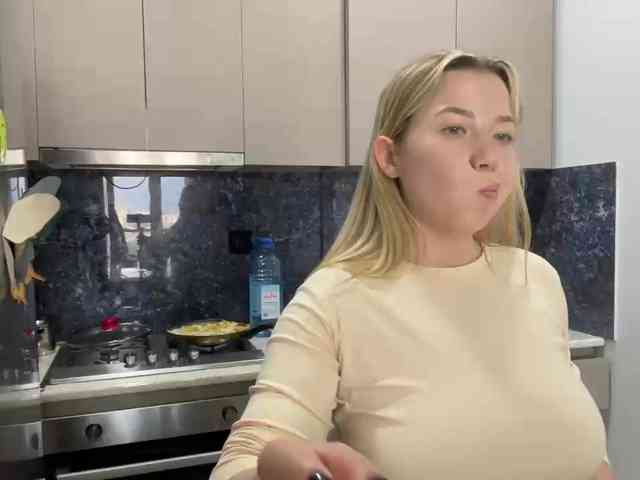AlyraSun's webcam live show