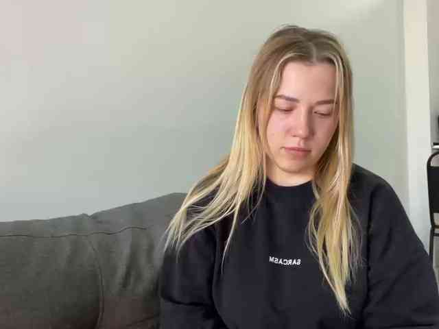 AlyraSun webcam
