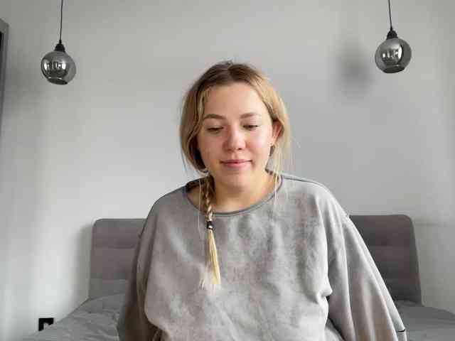 AlyraSun webcam