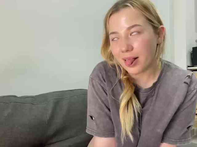 AlyraSun webcam